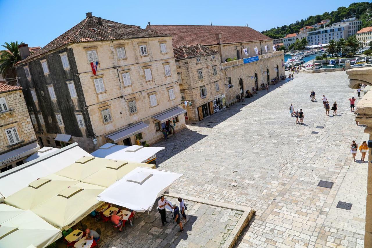 Hvar Piazza Apartment Hvar Town Exteriör bild