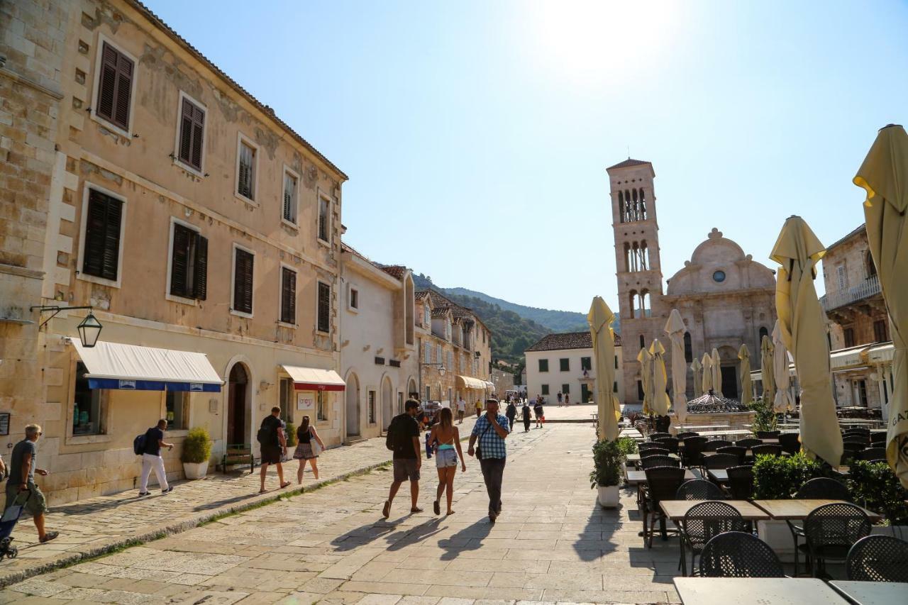 Hvar Piazza Apartment Hvar Town Exteriör bild