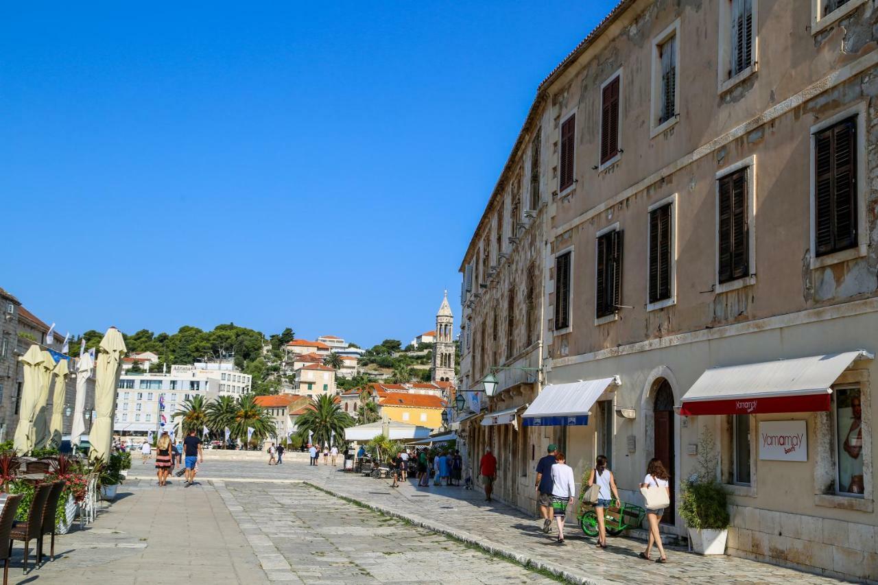 Hvar Piazza Apartment Hvar Town Exteriör bild