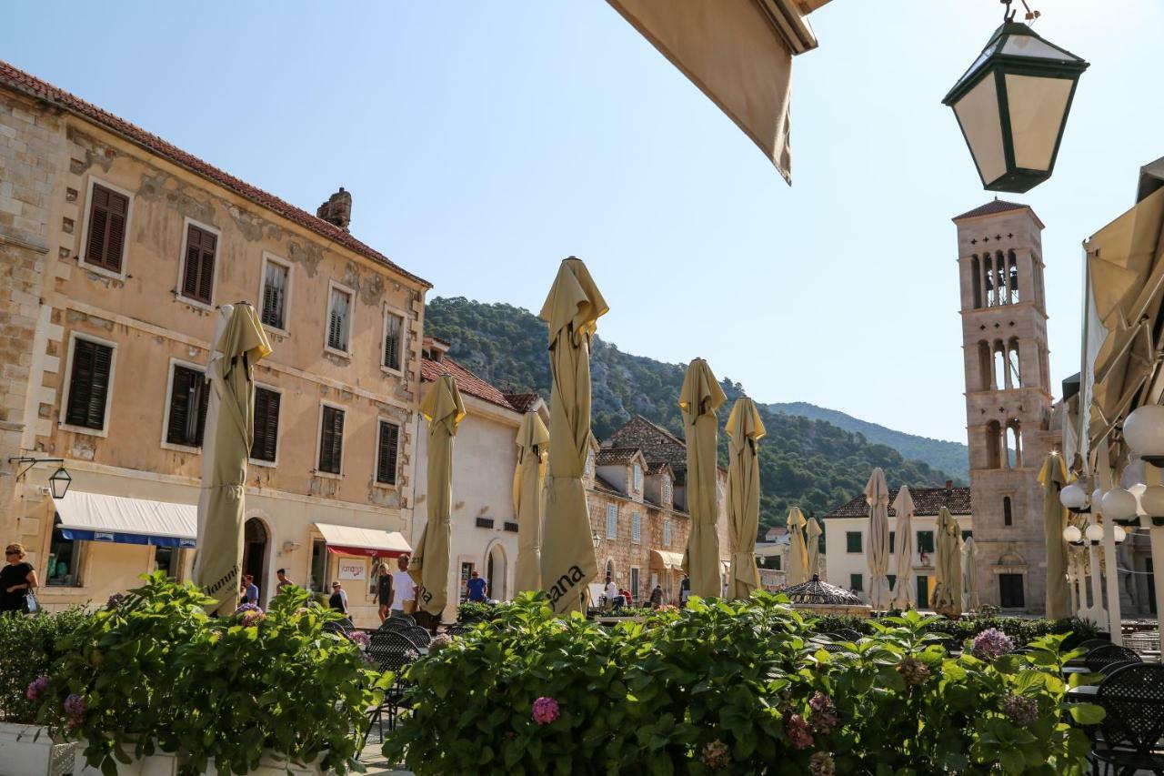 Hvar Piazza Apartment Hvar Town Exteriör bild